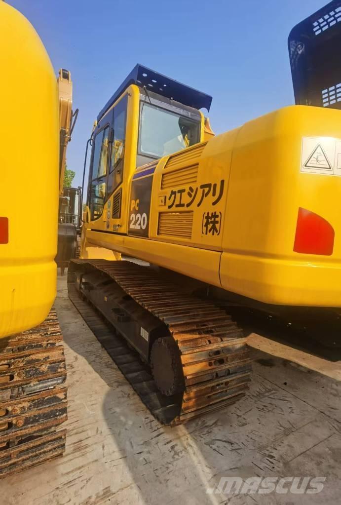 Komatsu PC 220-8 Bageri gusjeničari