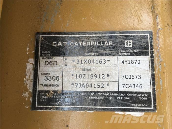CAT D 6 D Buldožeri gusjeničari