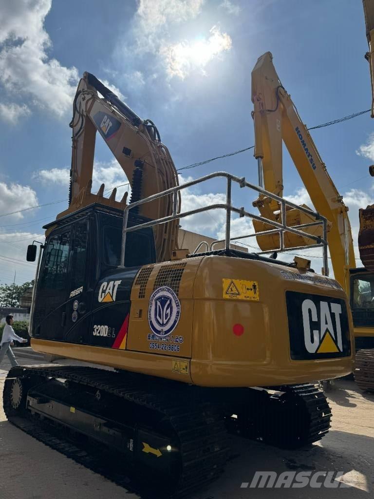 CAT 320 D Midi bageri 7t – 12t