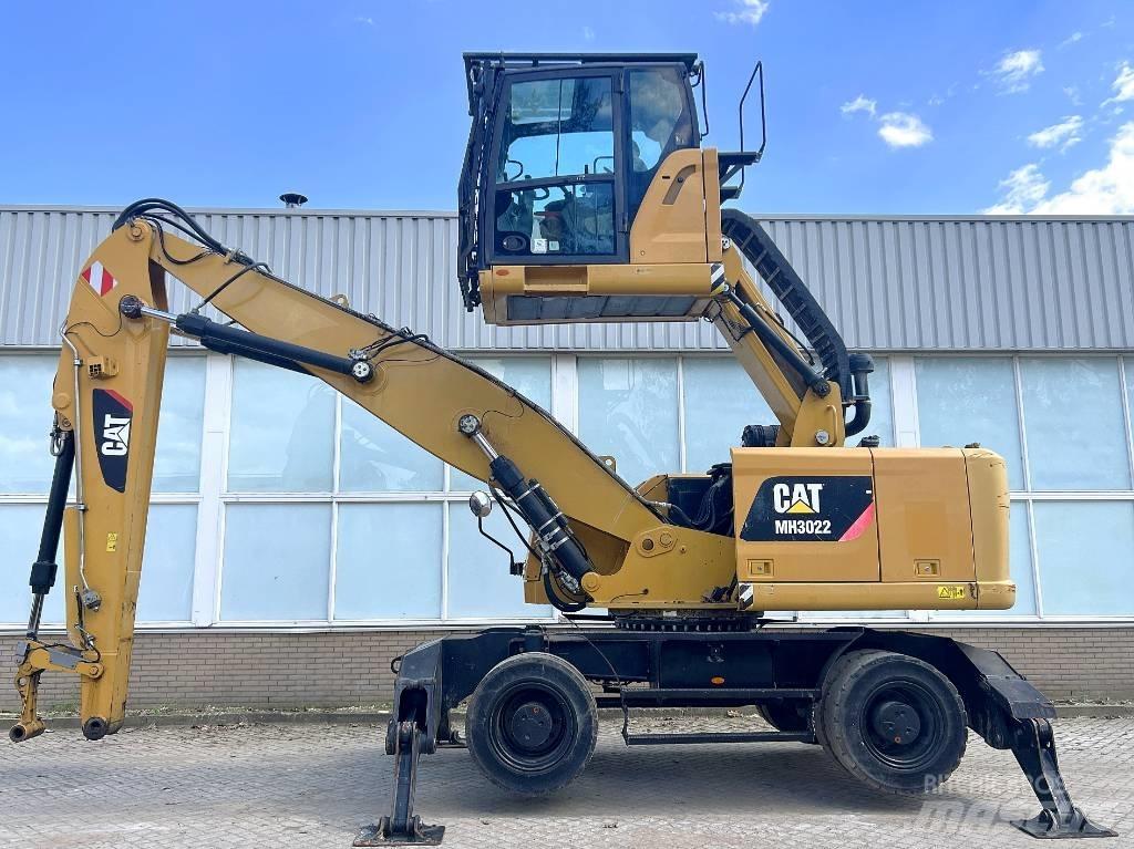 CAT MH 3022    2015    CE Bageri za manipuliranje materijalom / otpadom