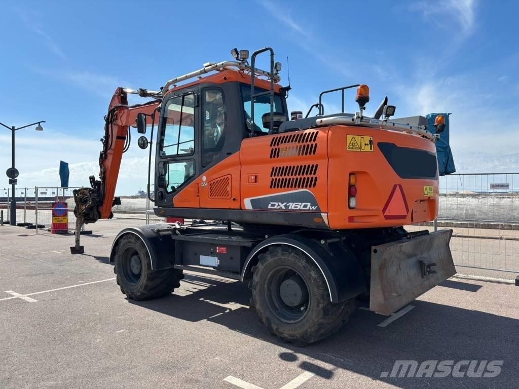 Doosan DX 160 W Bageri na kotačima