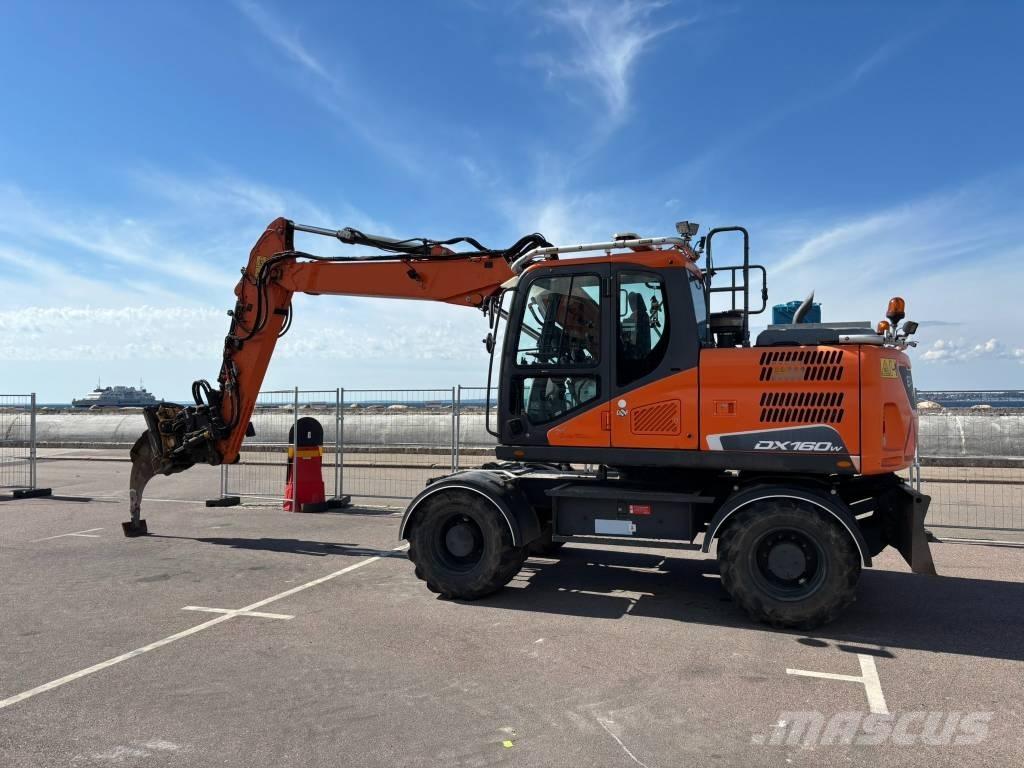 Doosan DX 160 W Bageri na kotačima