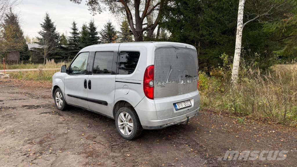 Opel Combo Automobili