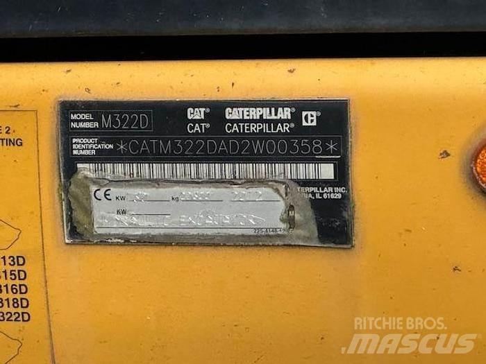 CAT M 322 D Bageri na kotačima