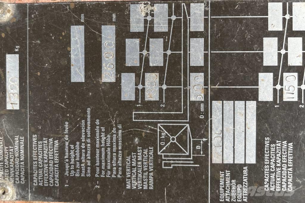 Ausa CE 11 V-4171 Terenski viličar