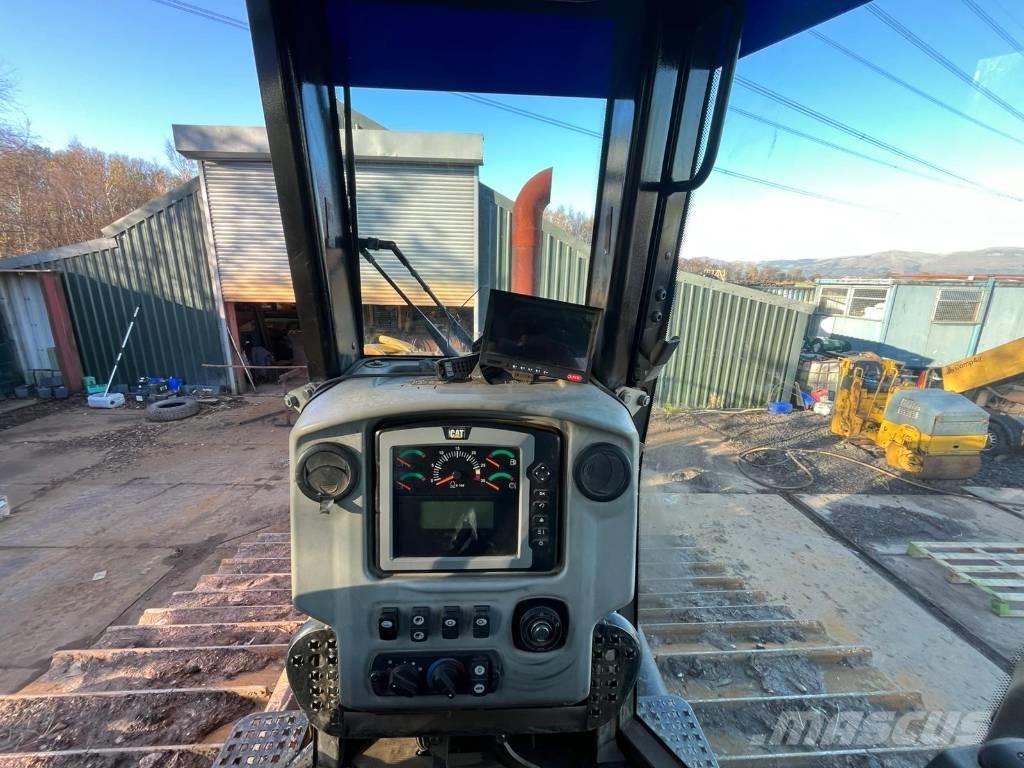 CAT D 6 N LGP Buldožeri gusjeničari
