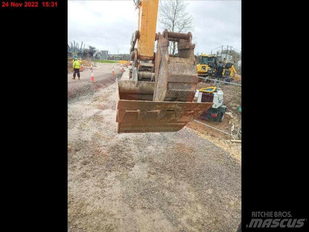 Liebherr R 922 LC Bageri gusjeničari