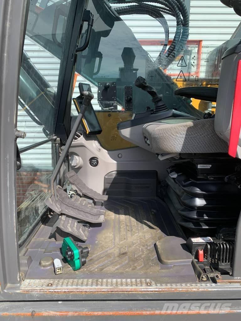Volvo ECR235EL Bageri gusjeničari