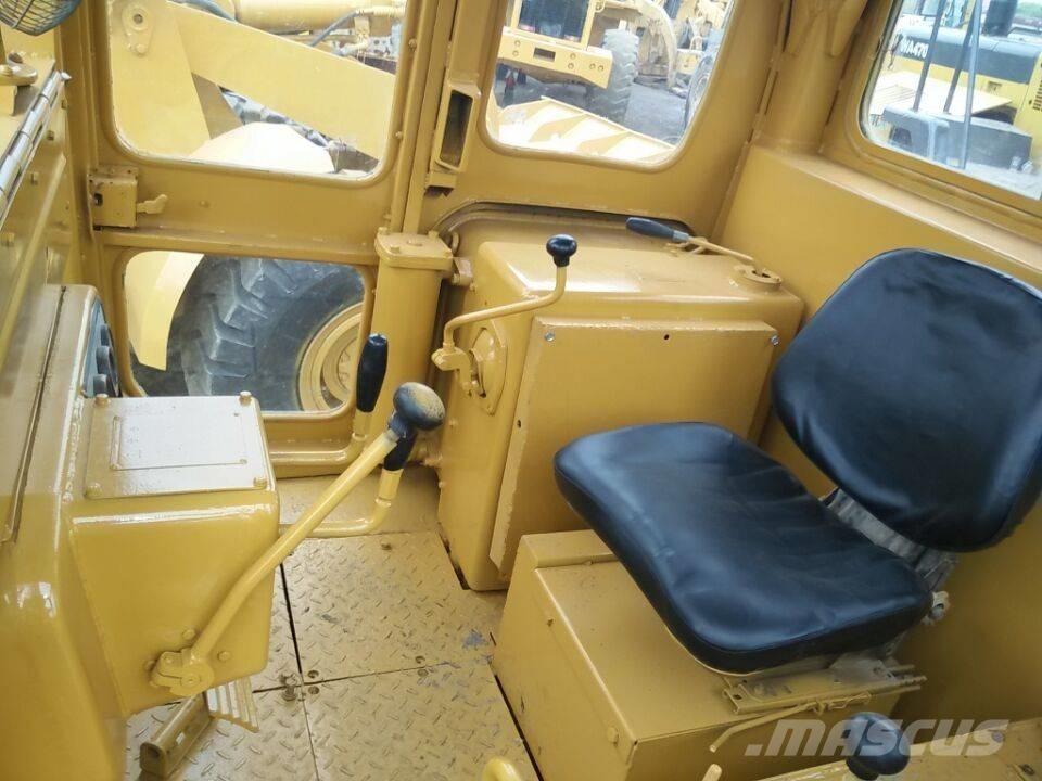 CAT D 7 G Buldožeri gusjeničari