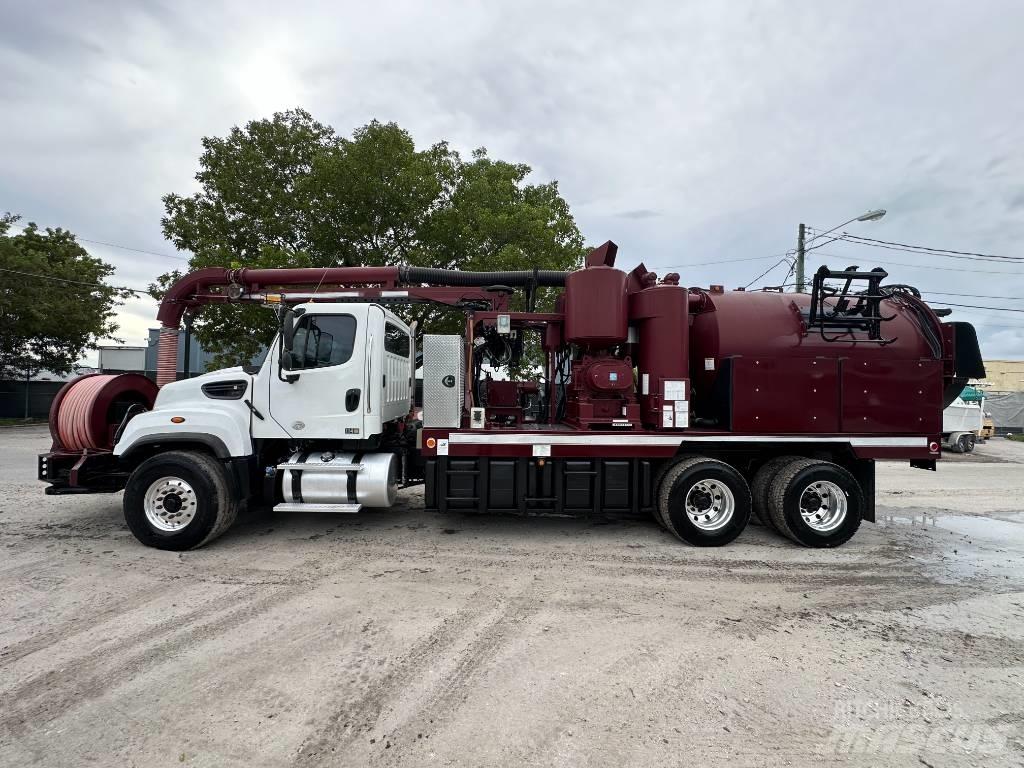 Freightliner 114 SD Kombiji / vakuumski kamioni