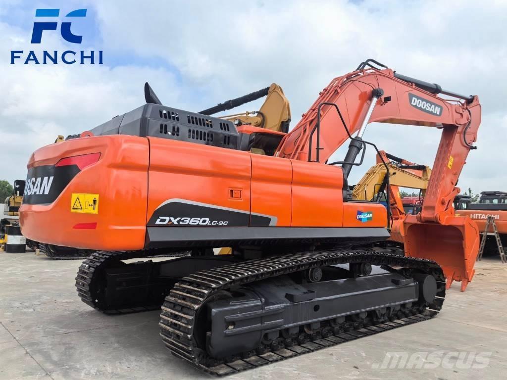 Doosan DX 360 LC Bageri gusjeničari