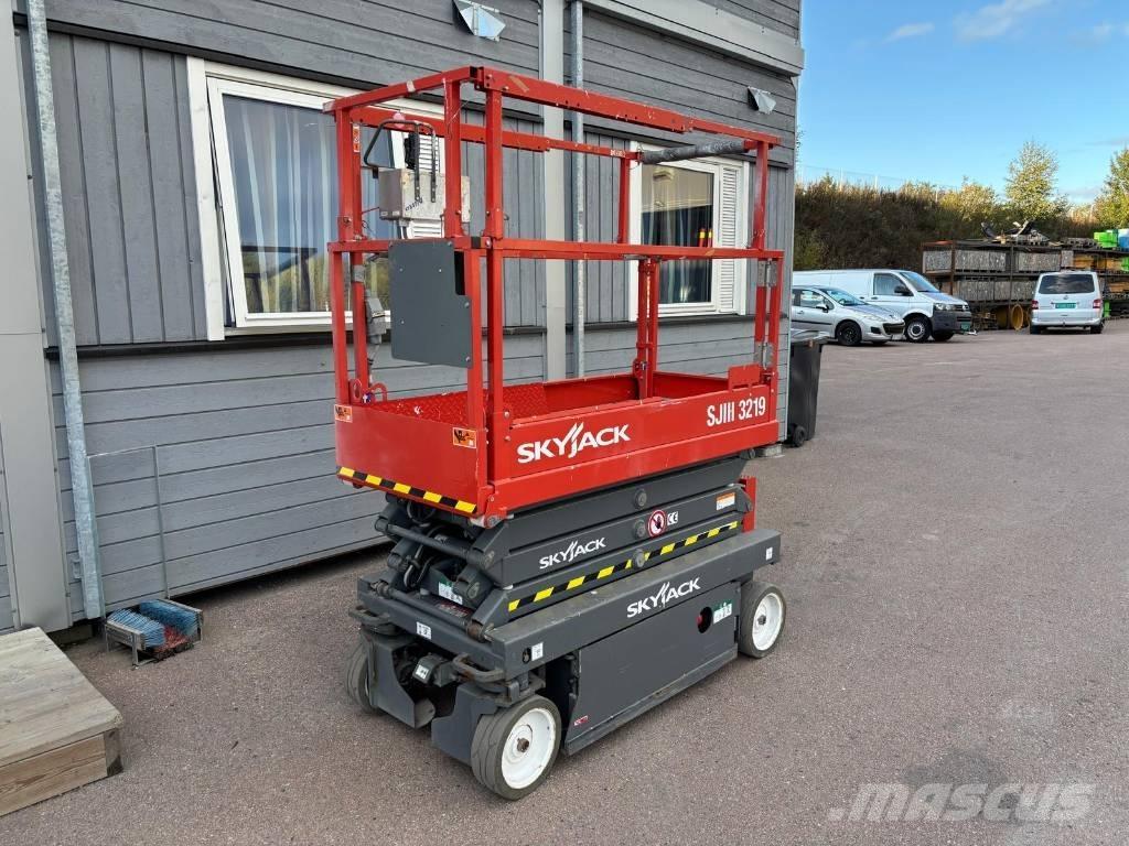 SkyJack SJ III 3219 Škaraste platforme