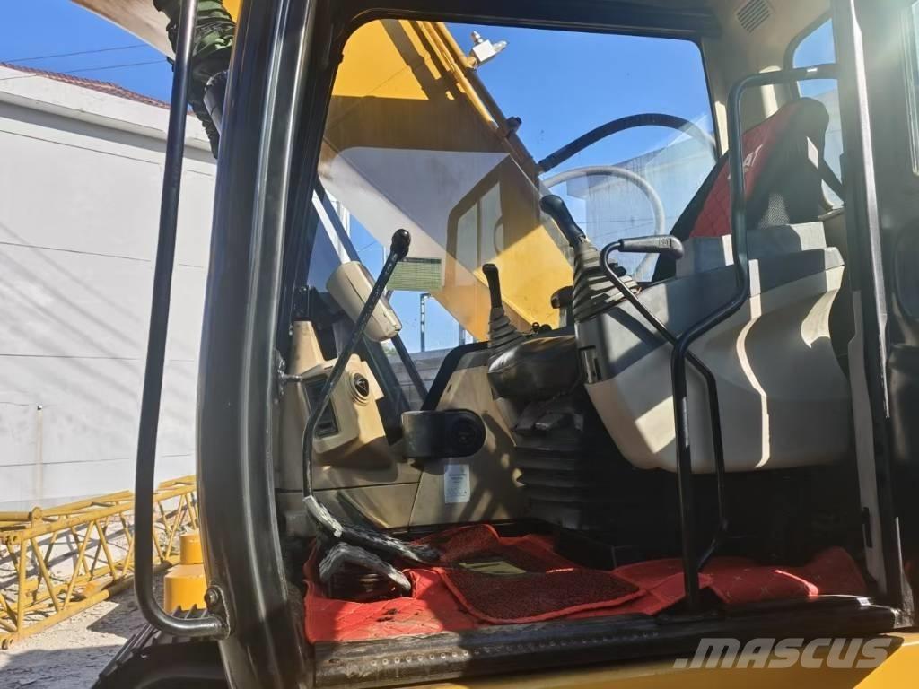 CAT 320 Bageri gusjeničari