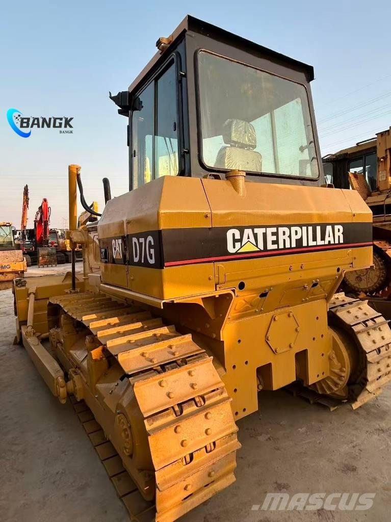 CAT D 7 G Buldožeri gusjeničari