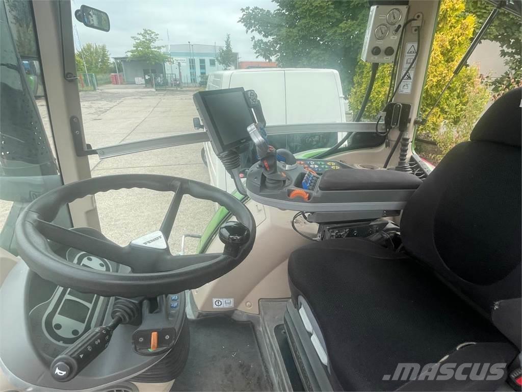 Fendt 724 Vario Traktori