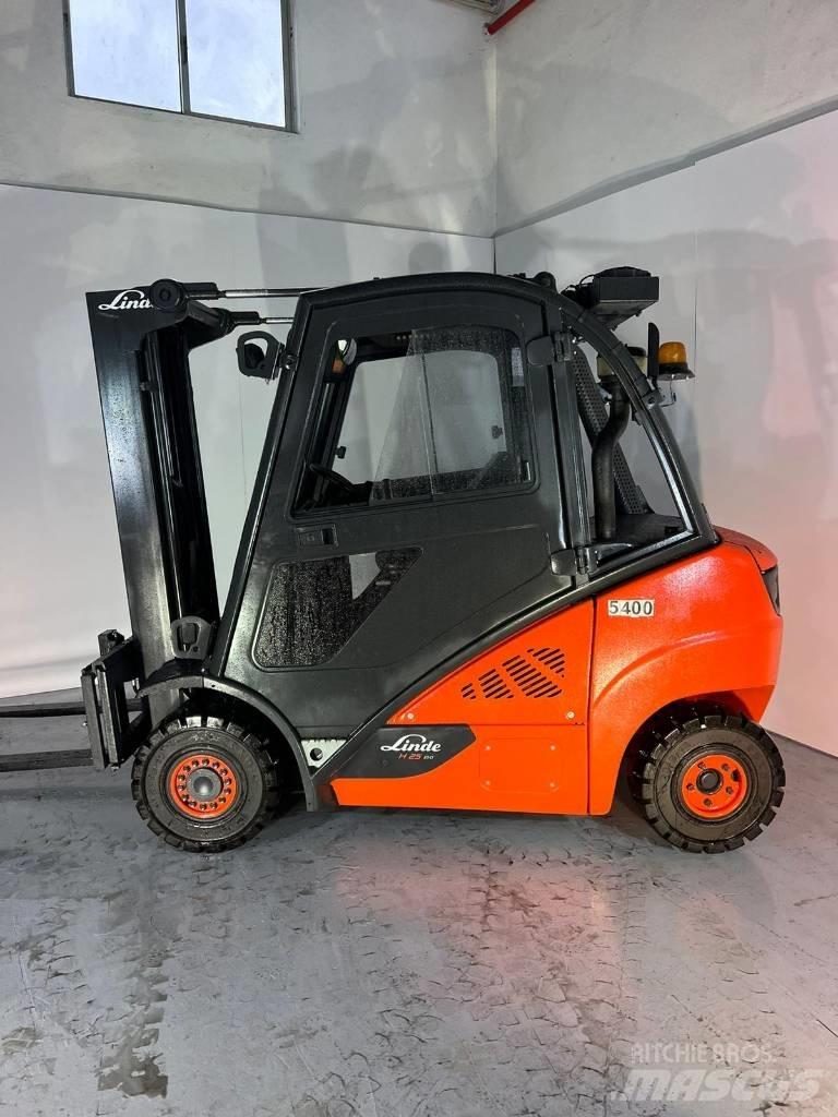 Linde H 25 D Dizelski viličari