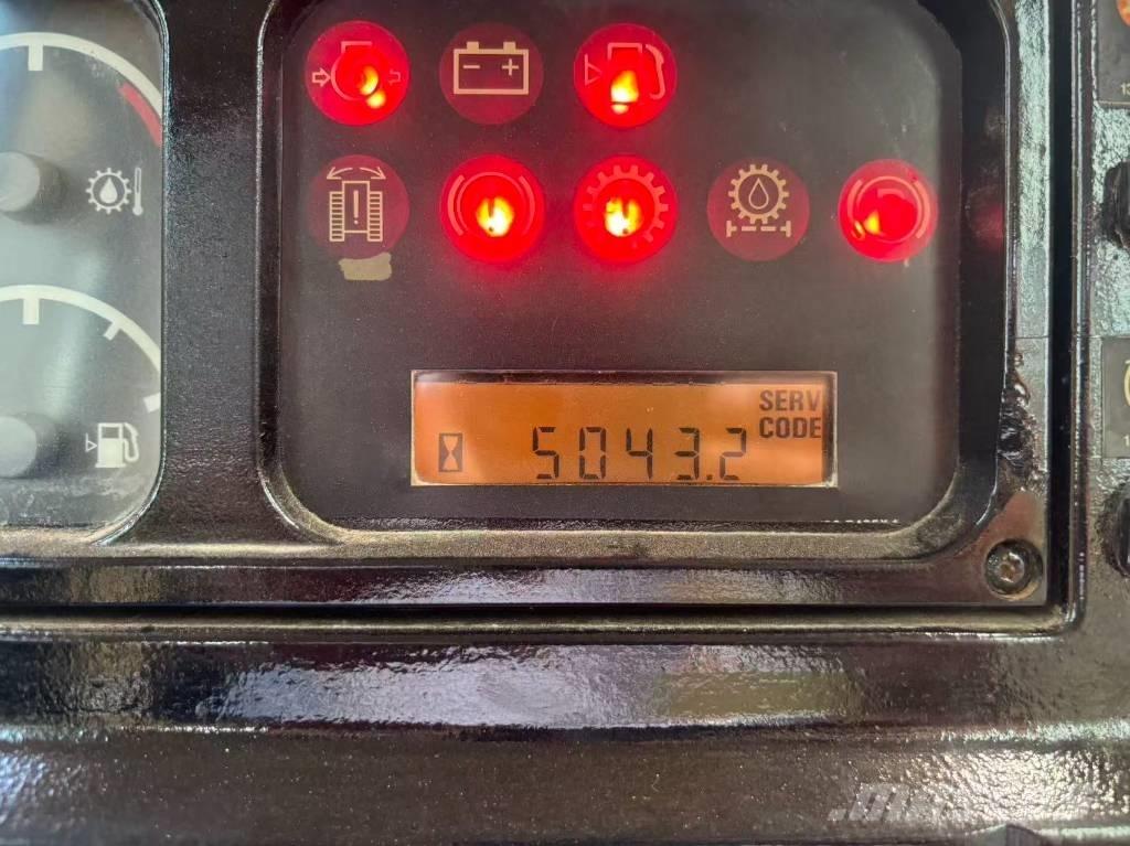 CAT D 7 R Buldožeri gusjeničari