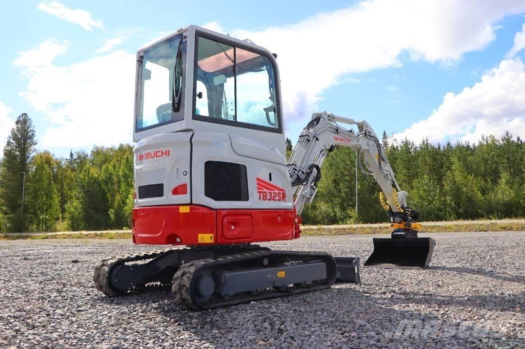 Takeuchi TB325R Mini bageri <7t