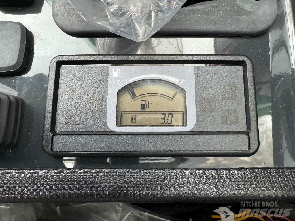Hitachi ZX 26 U-6 Mini bageri <7t