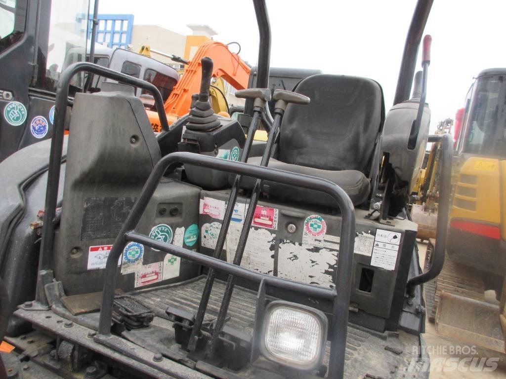 Hitachi ZX 30 U Mini bageri <7t