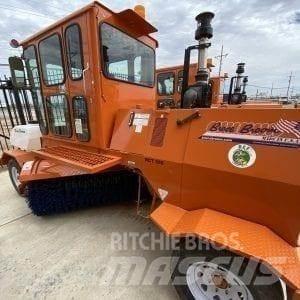 Broce RCT350 Strojevi za metenje