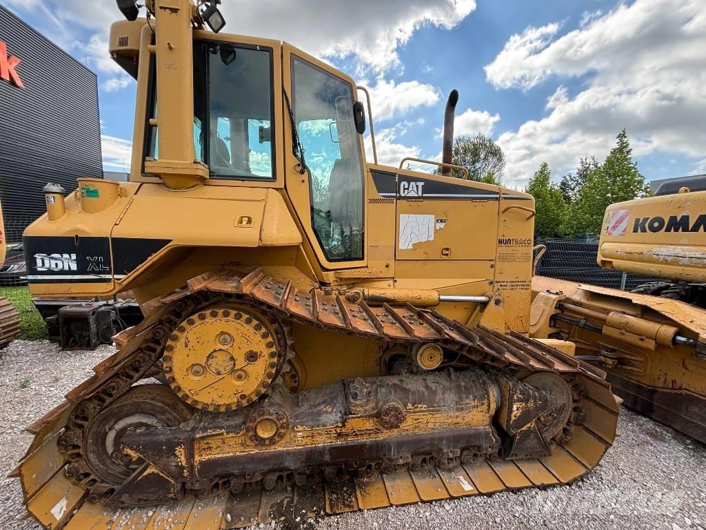 CAT D 6 N XL Buldožeri gusjeničari