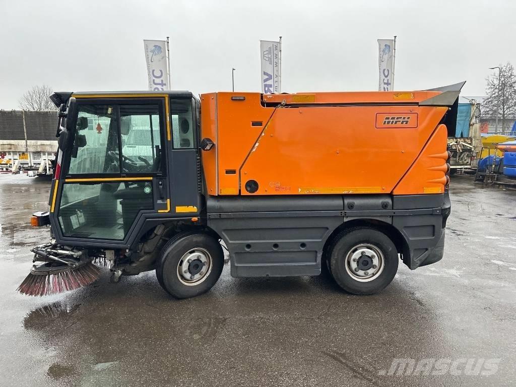 Schmidt MFH 250 Strojevi za metenje