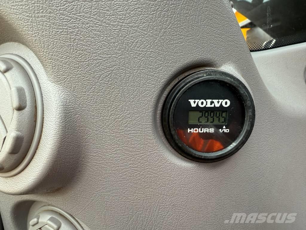 Volvo EC 250 EL Bageri gusjeničari
