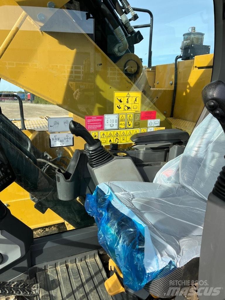 CAT 325 Bageri gusjeničari