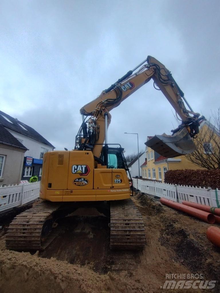 CAT 325 Bageri gusjeničari