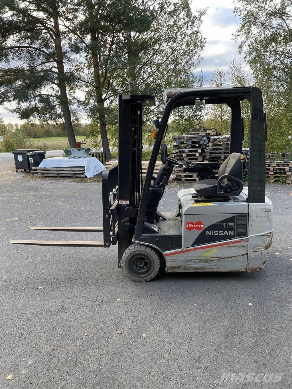 Nissan 15 Električni viličari