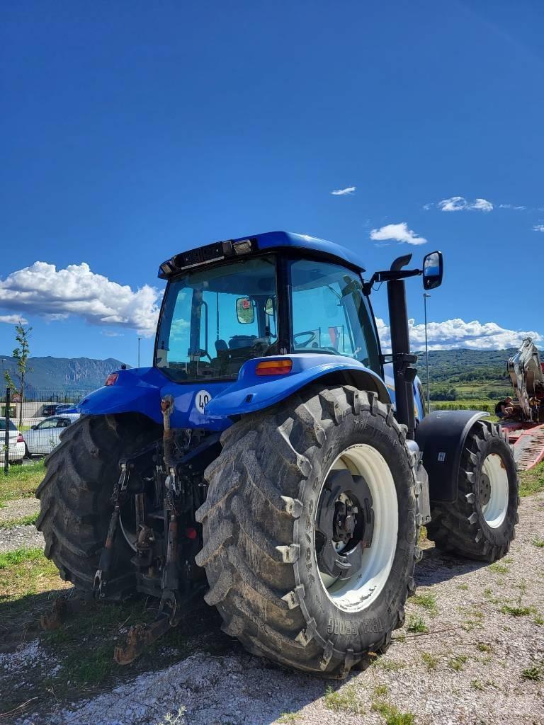 New Holland TG 285 Traktori