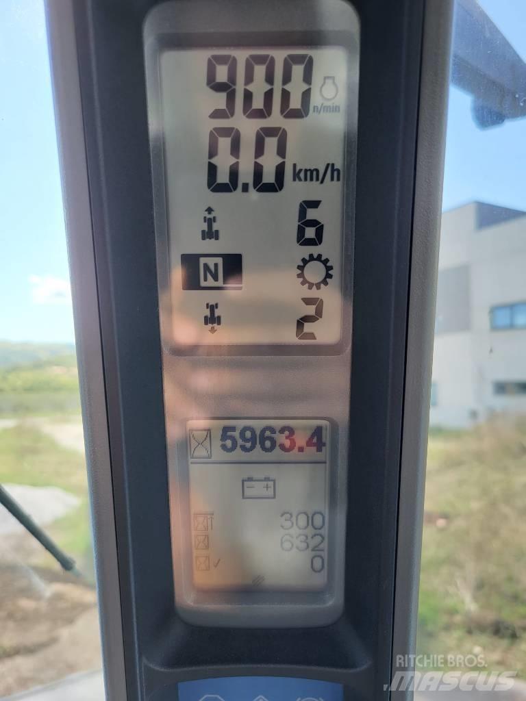 New Holland TG 285 Traktori