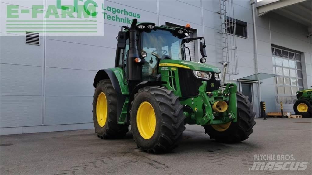 John Deere 6100m Traktori