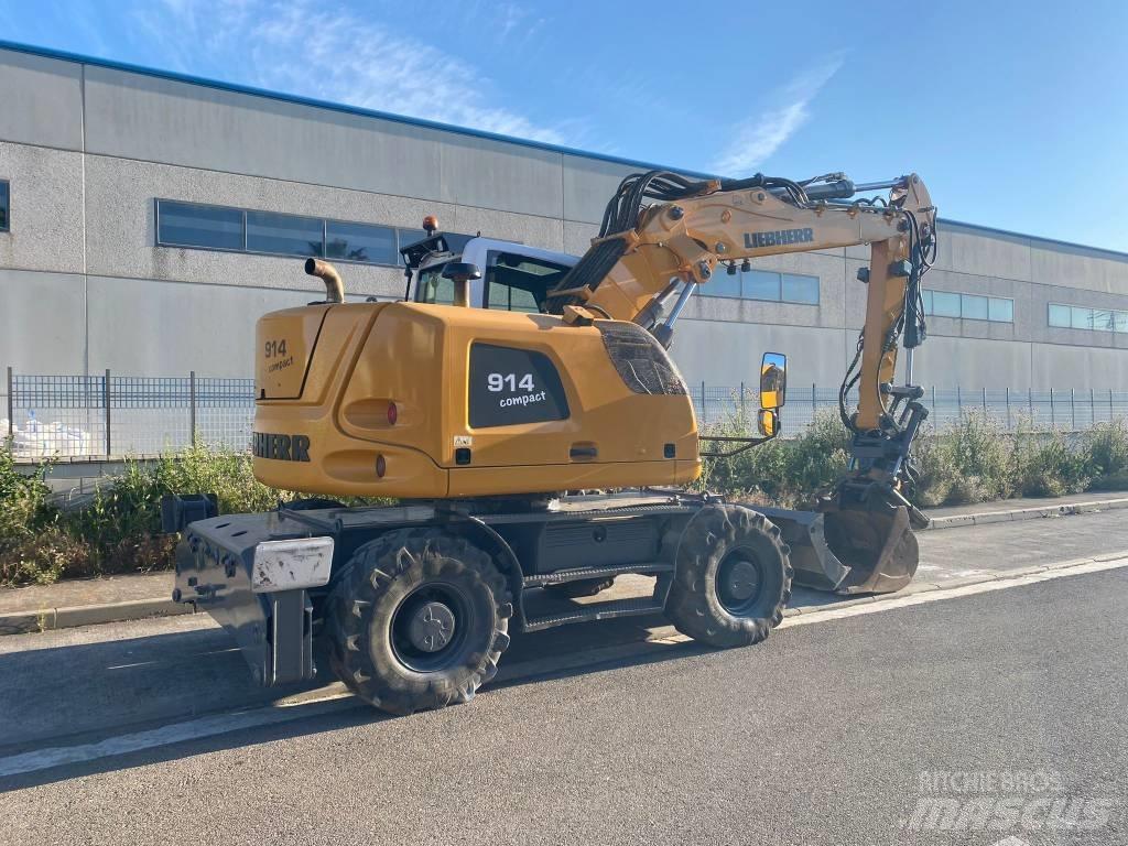 Liebherr A 914 Bageri na kotačima