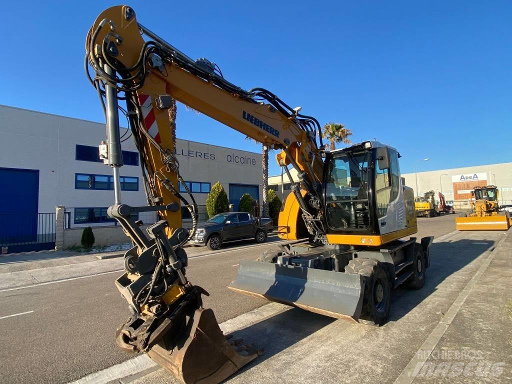 Liebherr A 914 Bageri na kotačima