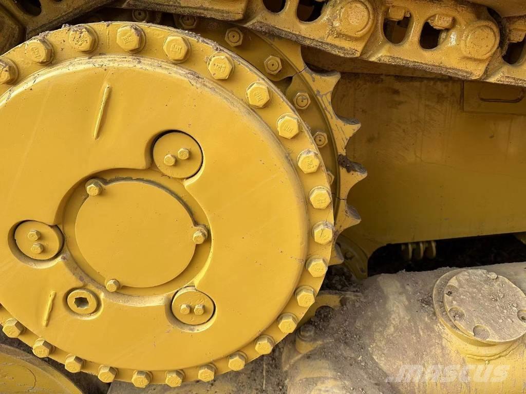 CAT D8R Buldožeri gusjeničari