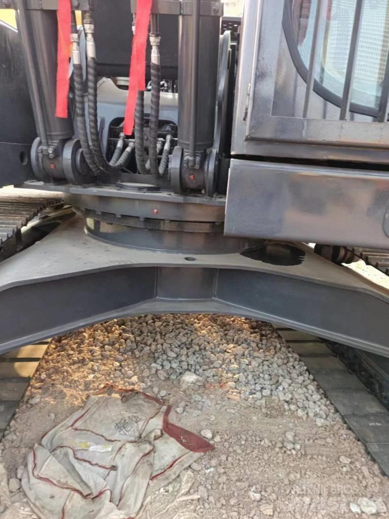 Volvo EC 140 Bageri gusjeničari