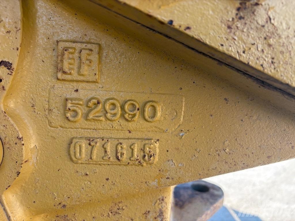 CAT D 6 T LGP VPAT Buldožeri gusjeničari