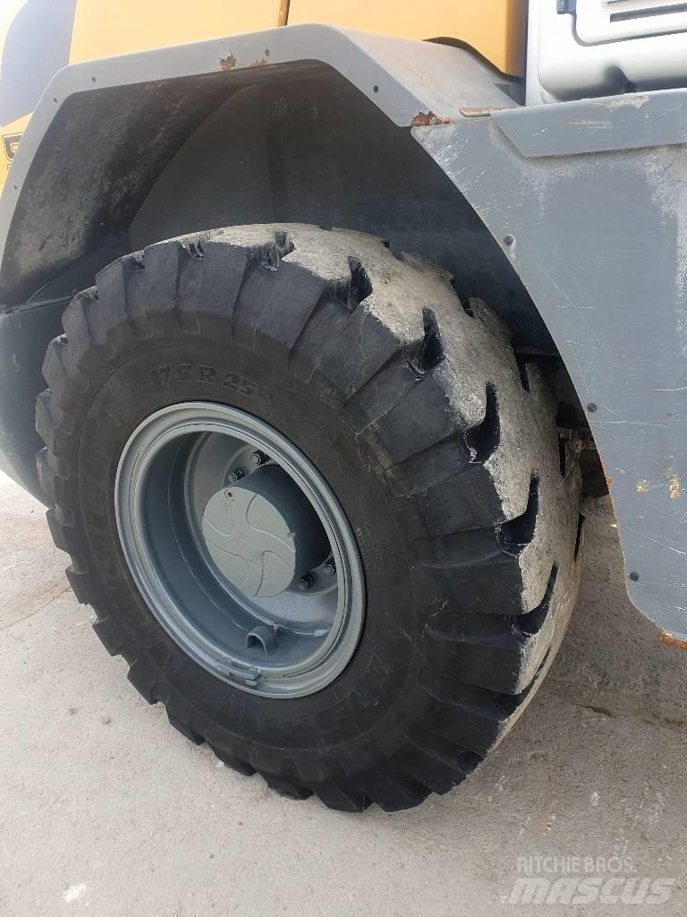 Liebherr L 524 Utovarivači na kotačima