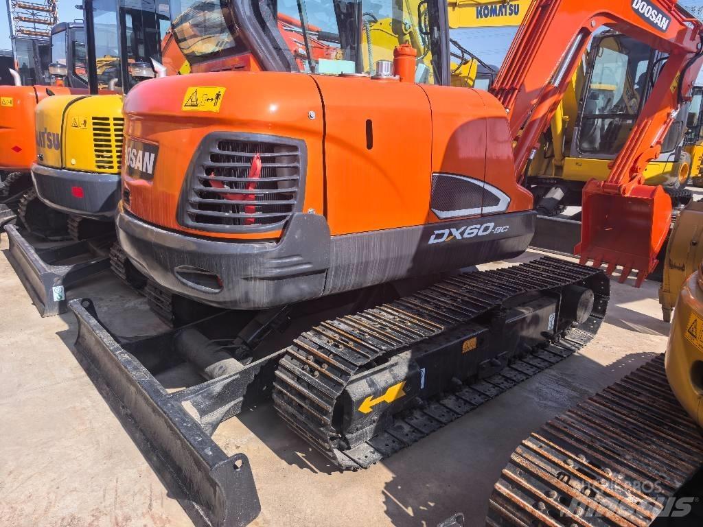 Doosan DX 60-9 C Mini bageri <7t
