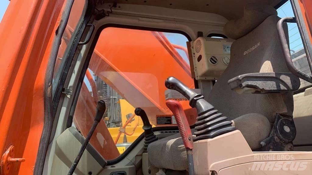 Doosan DH 300 LC-7 Bageri gusjeničari
