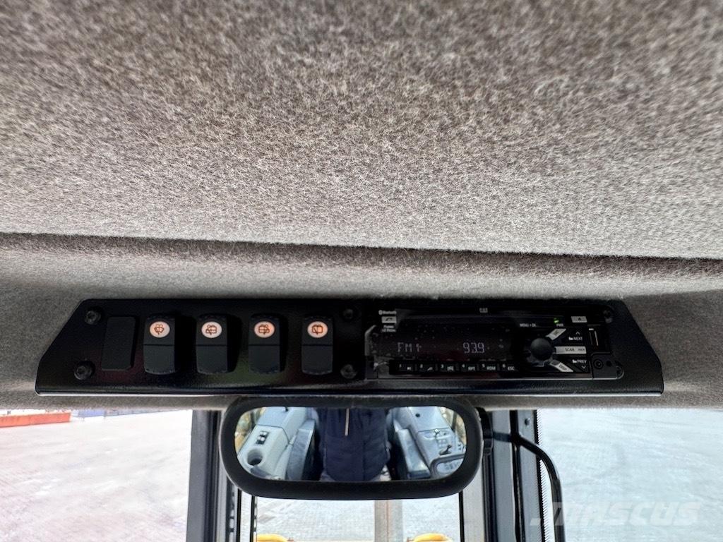 CAT D6N XL Buldožeri gusjeničari