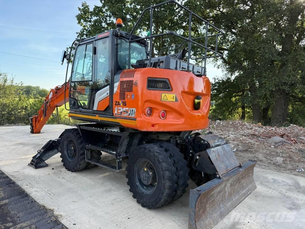 Hitachi ZX 135 W-7 Bageri na kotačima