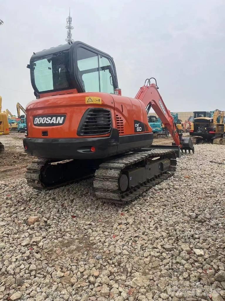 Doosan DX60 Mini bageri <7t