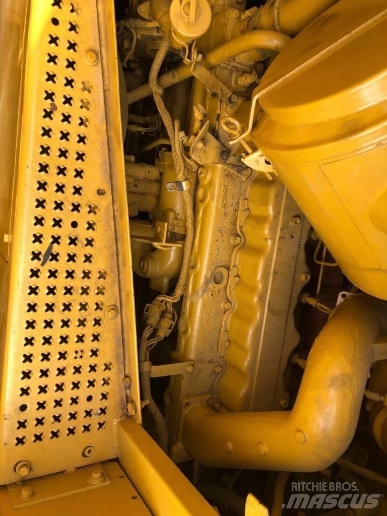 CAT D 7 H Buldožeri gusjeničari