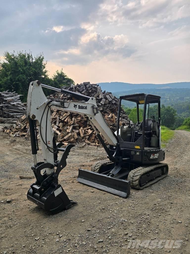 Bobcat E 32 Mini bageri <7t