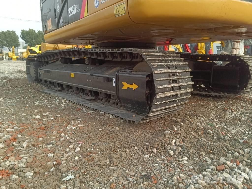 CAT 323 D Bageri gusjeničari