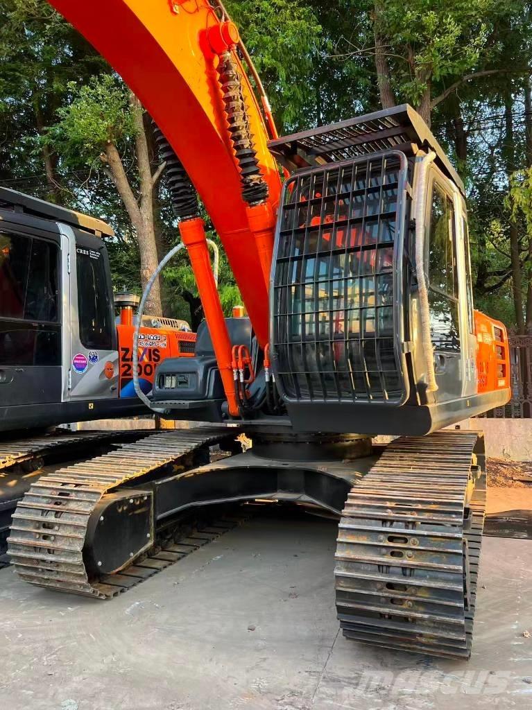Hitachi ZX 200-3 Bageri gusjeničari