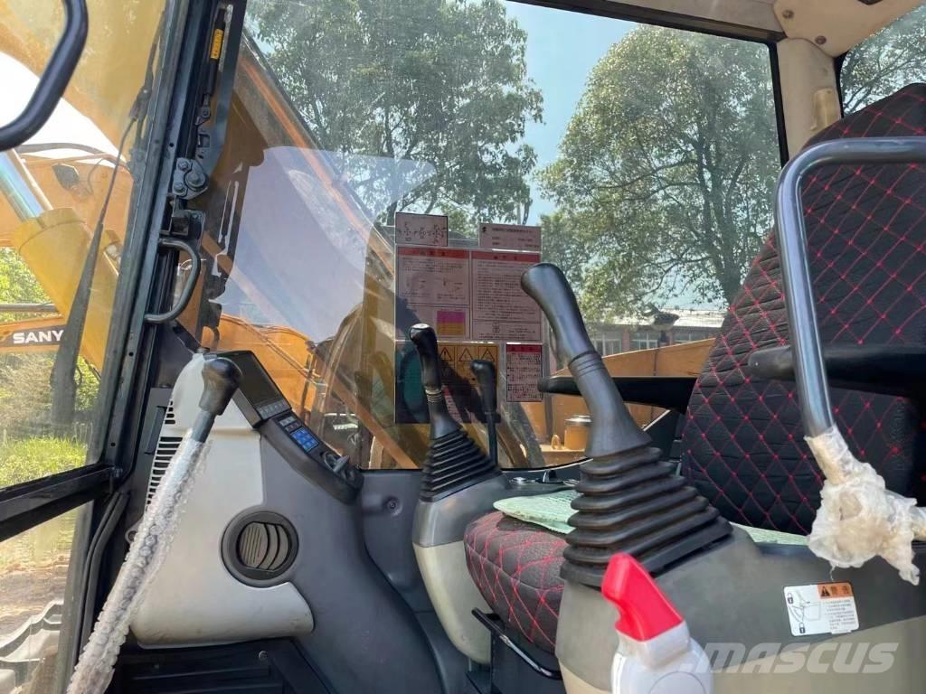 Komatsu PC70-8 Midi bageri 7t – 12t